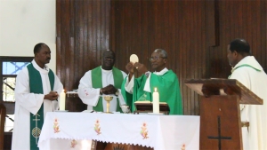 Vidéo ABC: Messe d'ouverture des travaux à Bingerville (Côte d’Ivoire)